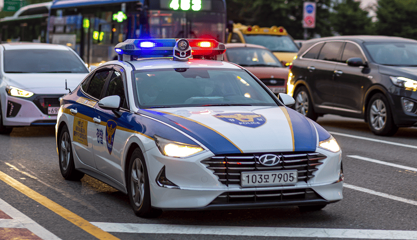 순찰차 출동, 도주로 차단 이미지